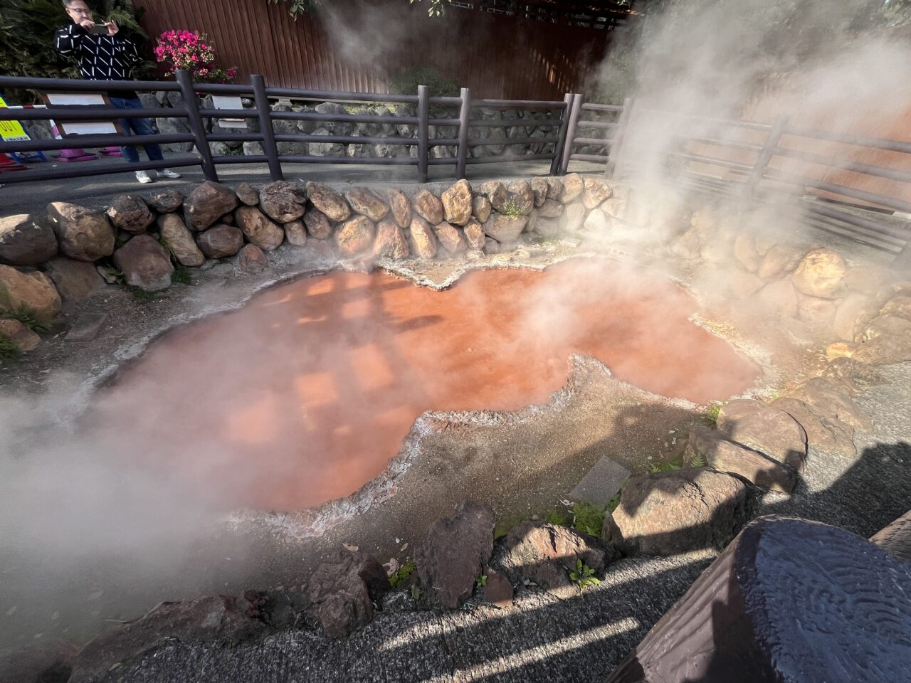 オレンジの色味はまさに地獄