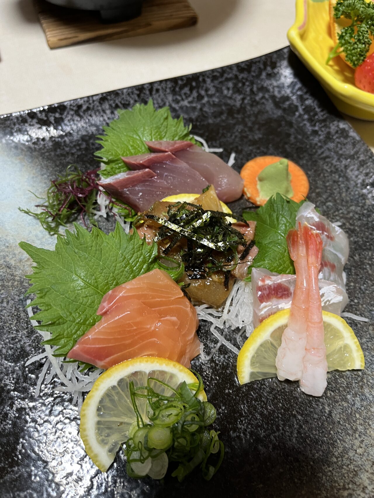 贅沢なお刺身の盛り合わせ