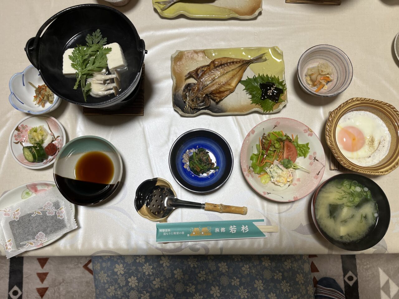 日本の心が詰まった朝食