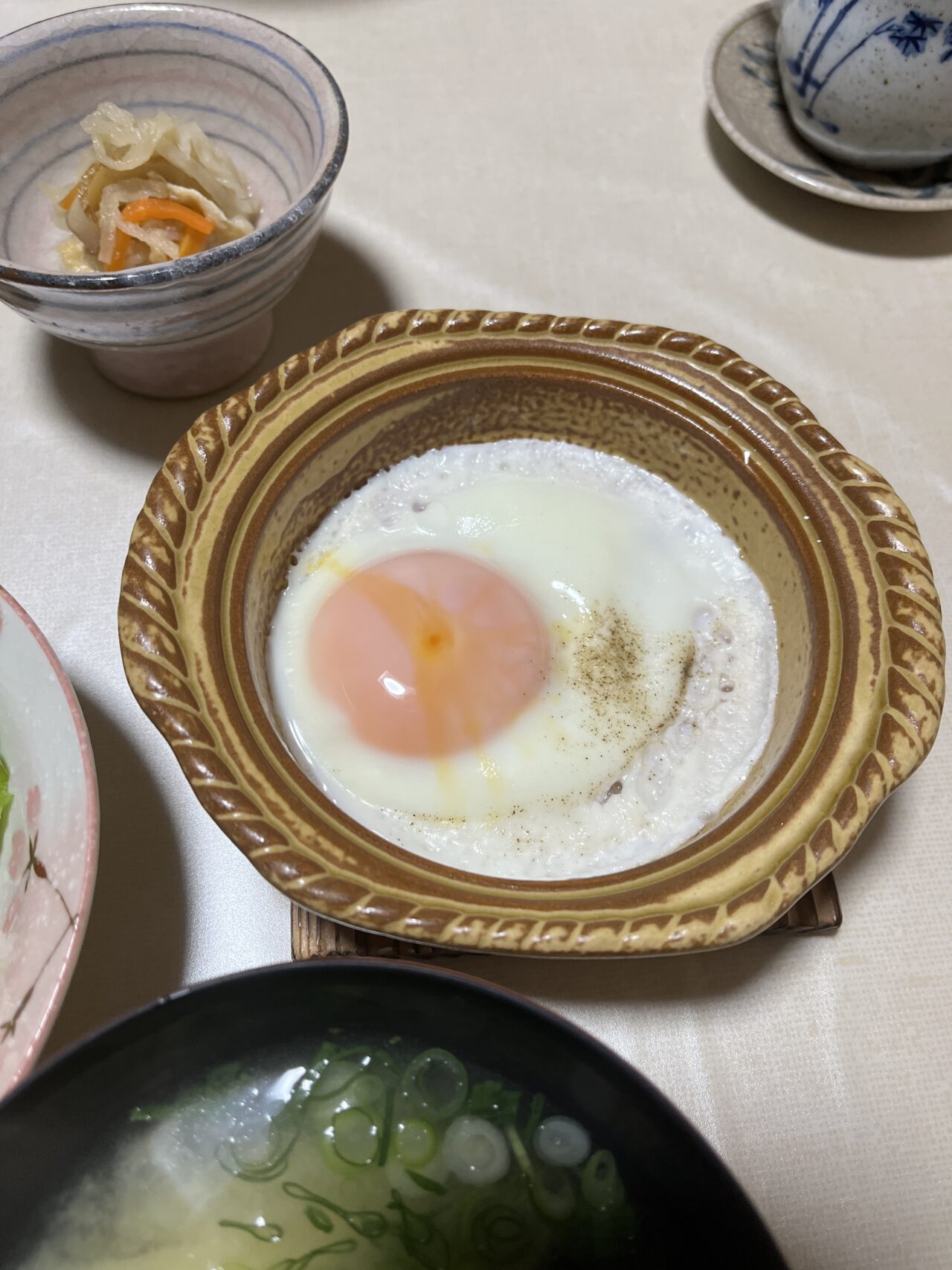 朝の定番の一つ目玉焼き