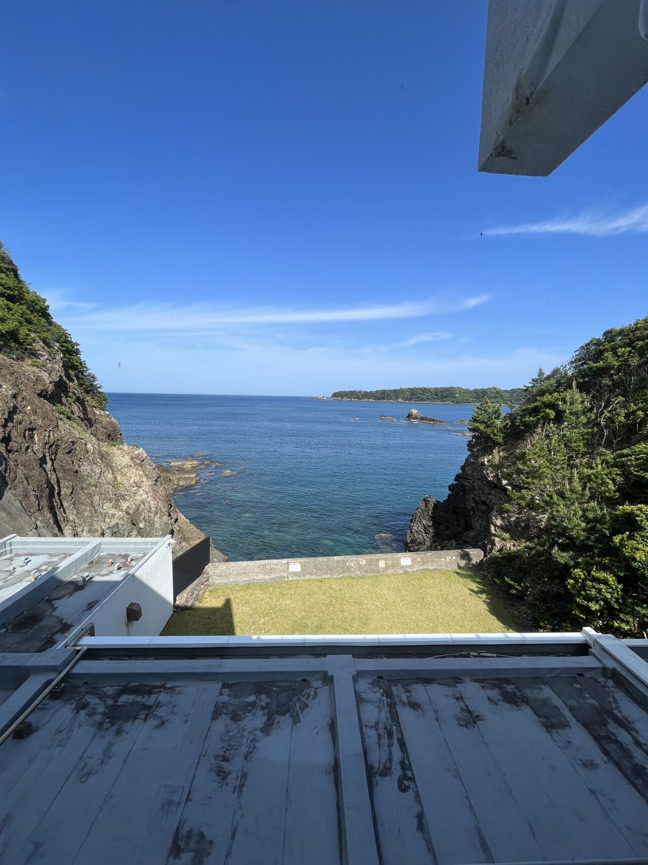 目の前には雄大な海