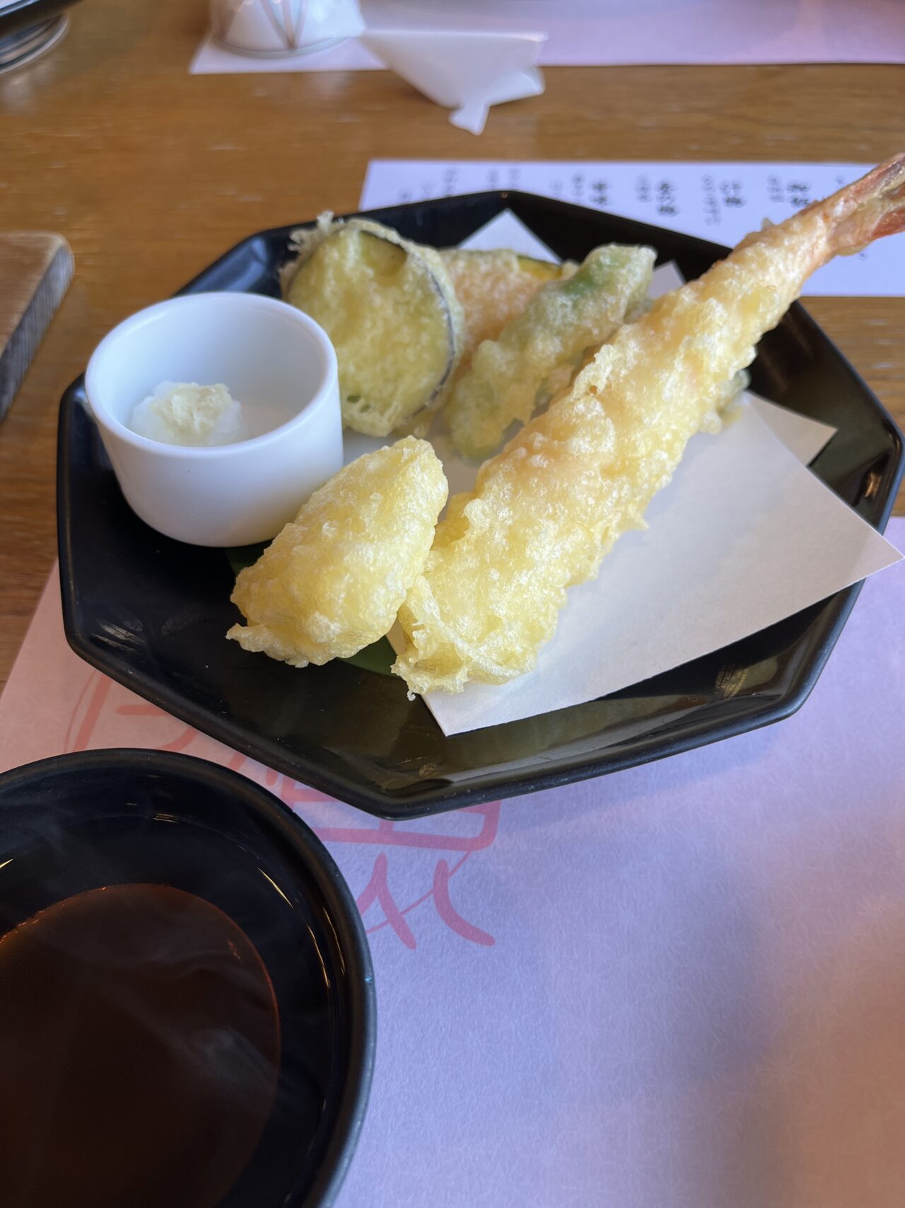 サクサクの天ぷらの盛り合わせ