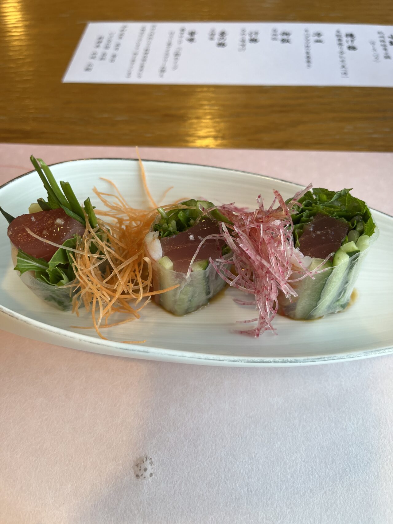 ヘルシーにいただけるキハダマグロの生春巻き