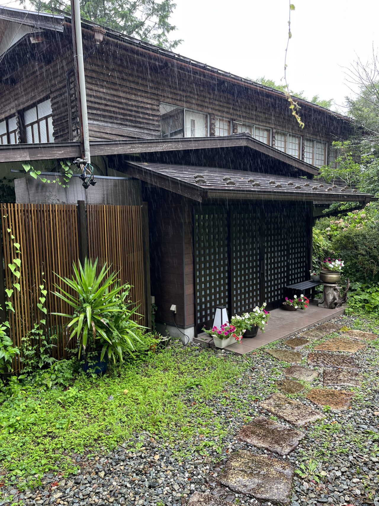 本館への入り口